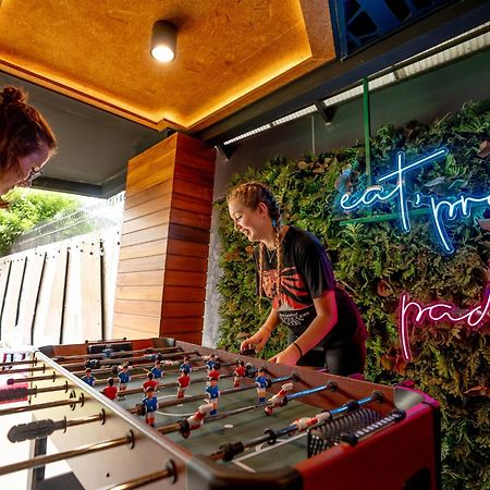 Mad Monkey Phuket Hostel Patong Exterior photo